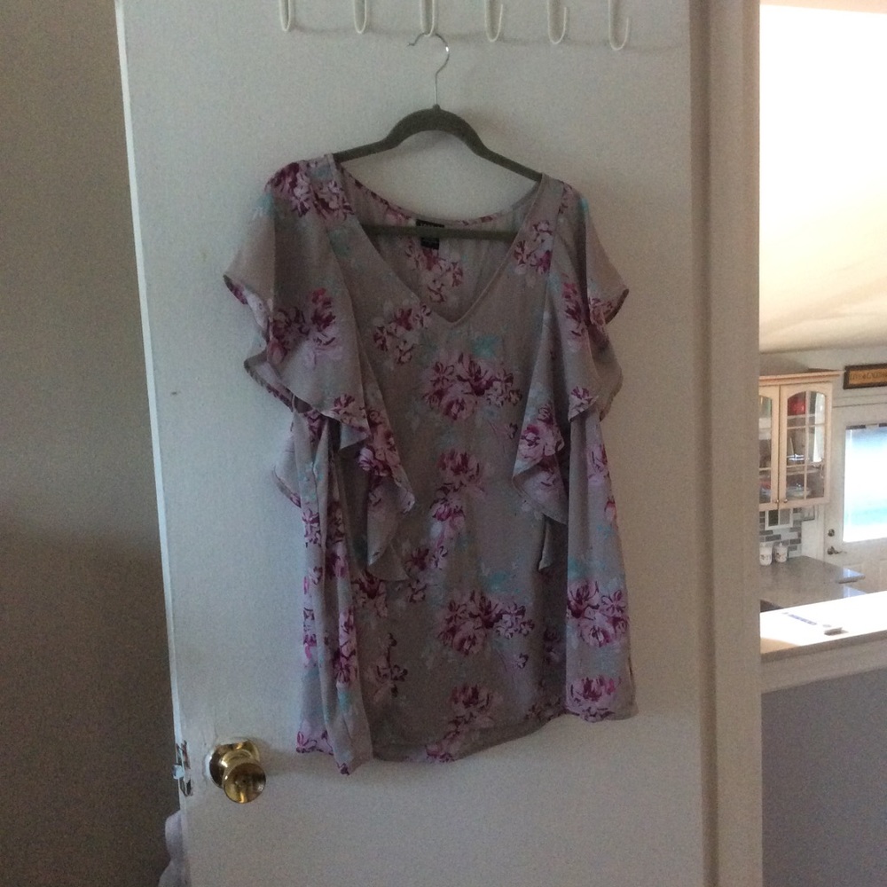 Torrid plus size 2 nwot blouse